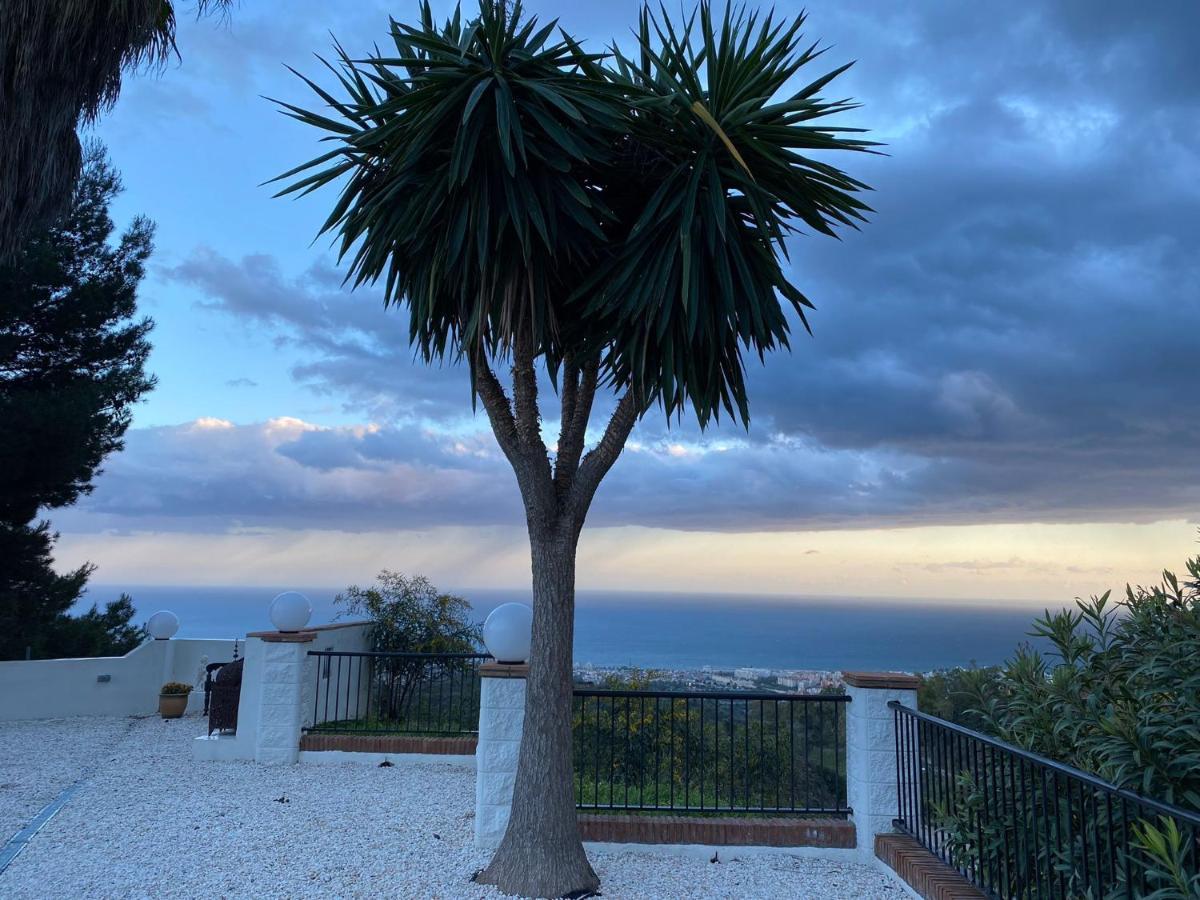 Casa Capricornio Bed and Breakfast Marbella Eksteriør billede